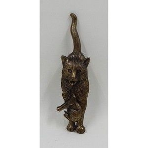 J.J. Mother Cat with Kitten Baby Gold Tone Brooch Pin